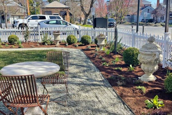 deer resistant landscaping